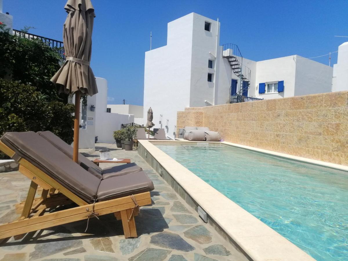 Christina Hotel, Adults Only, Heated Salt Water Pool Науса Екстер'єр фото
