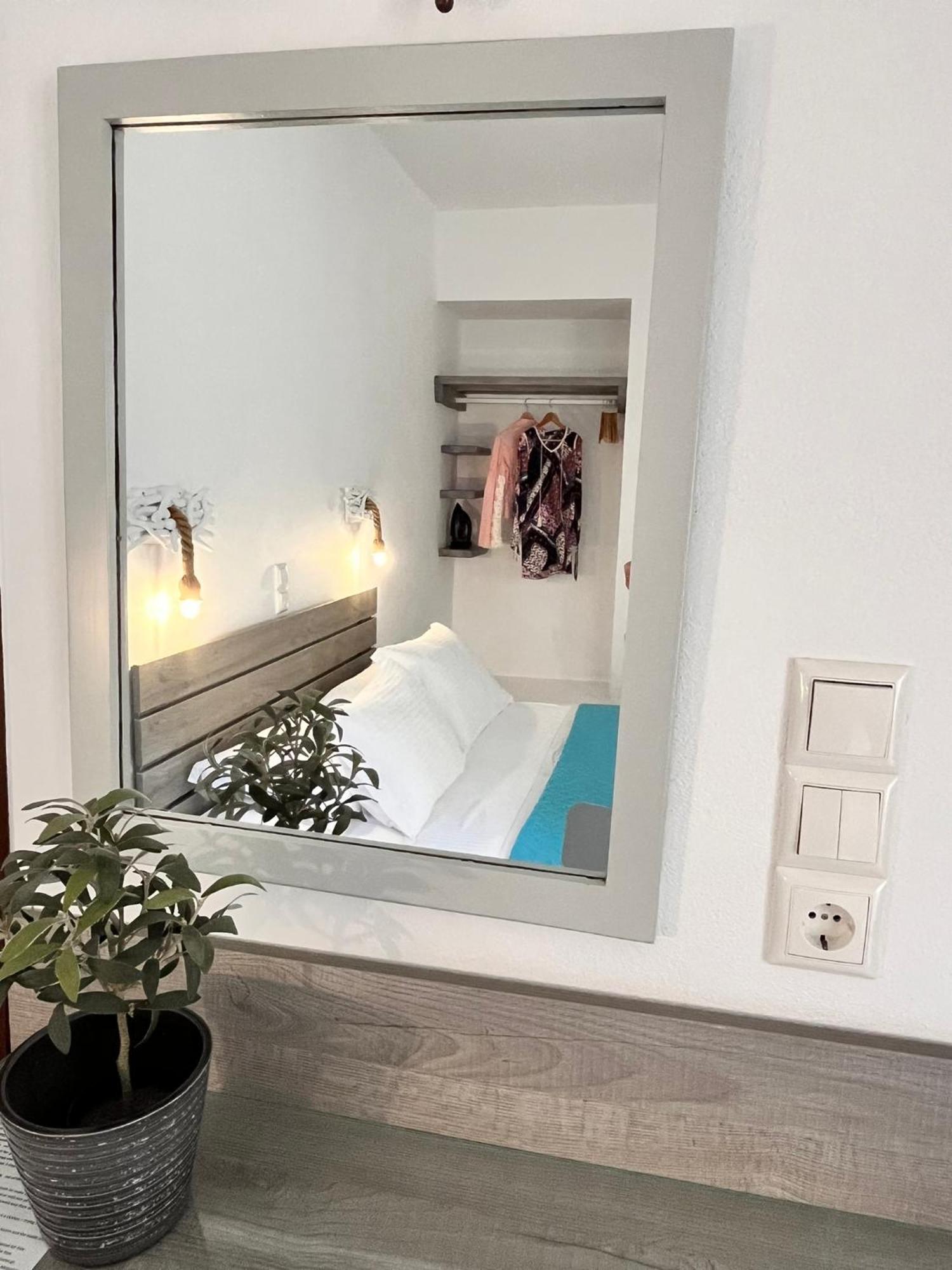 Christina Hotel, Adults Only, Heated Salt Water Pool Науса Екстер'єр фото